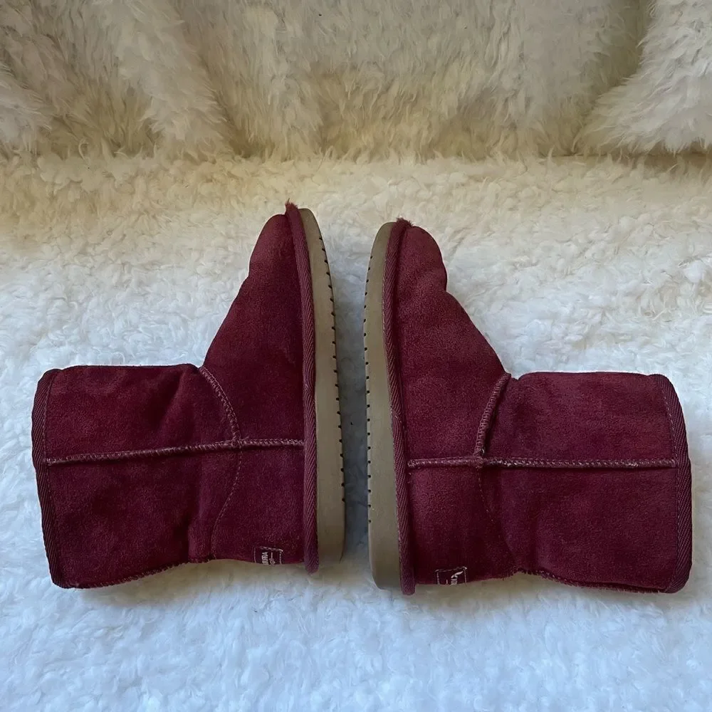 Koolaburra  by Ugg Victoria  kids short burgundy boots size 2.